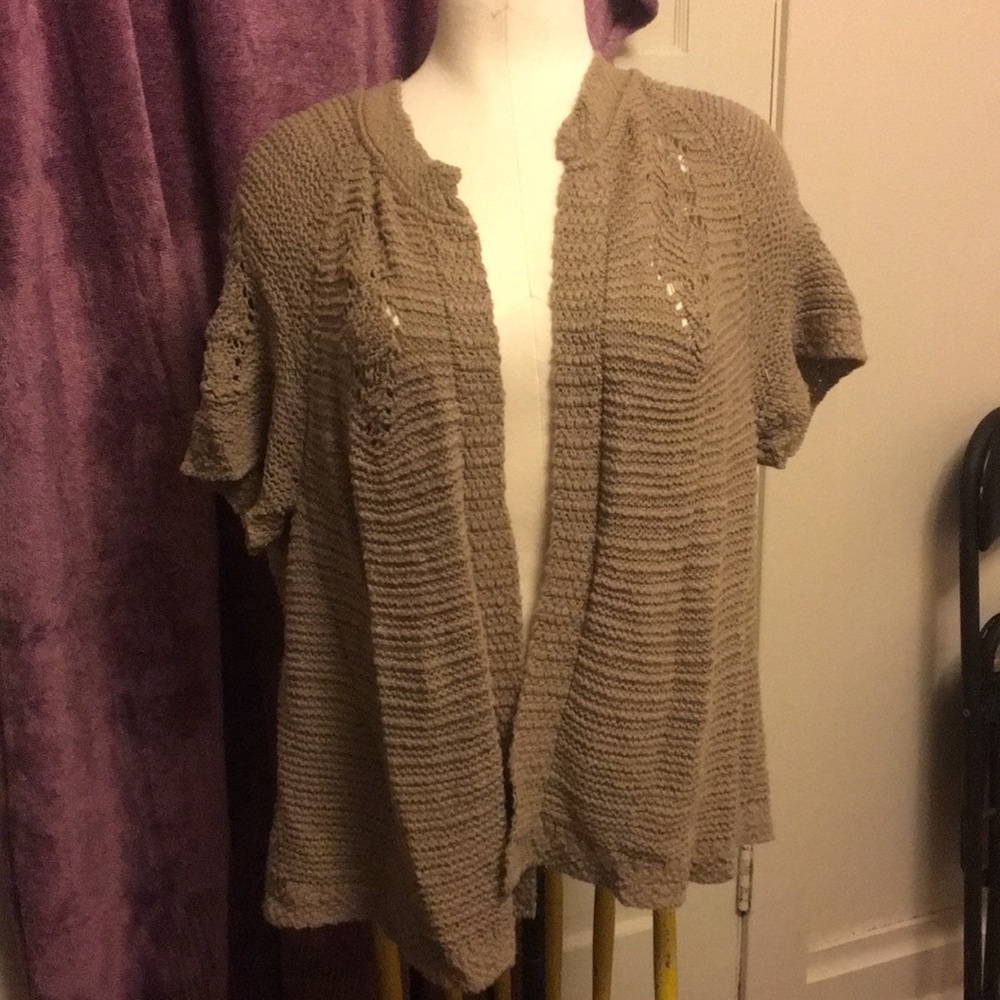 Preswick & Moore short sleeve sweater